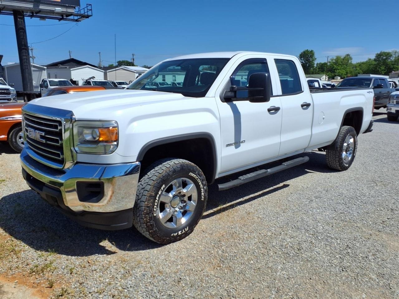 GMC Sierra 2500HD 4WD Double Cab 158.1" 2015