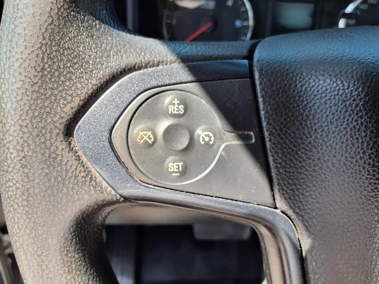 GMC Sierra 2500HD 4WD Double Cab 158.1" 2015