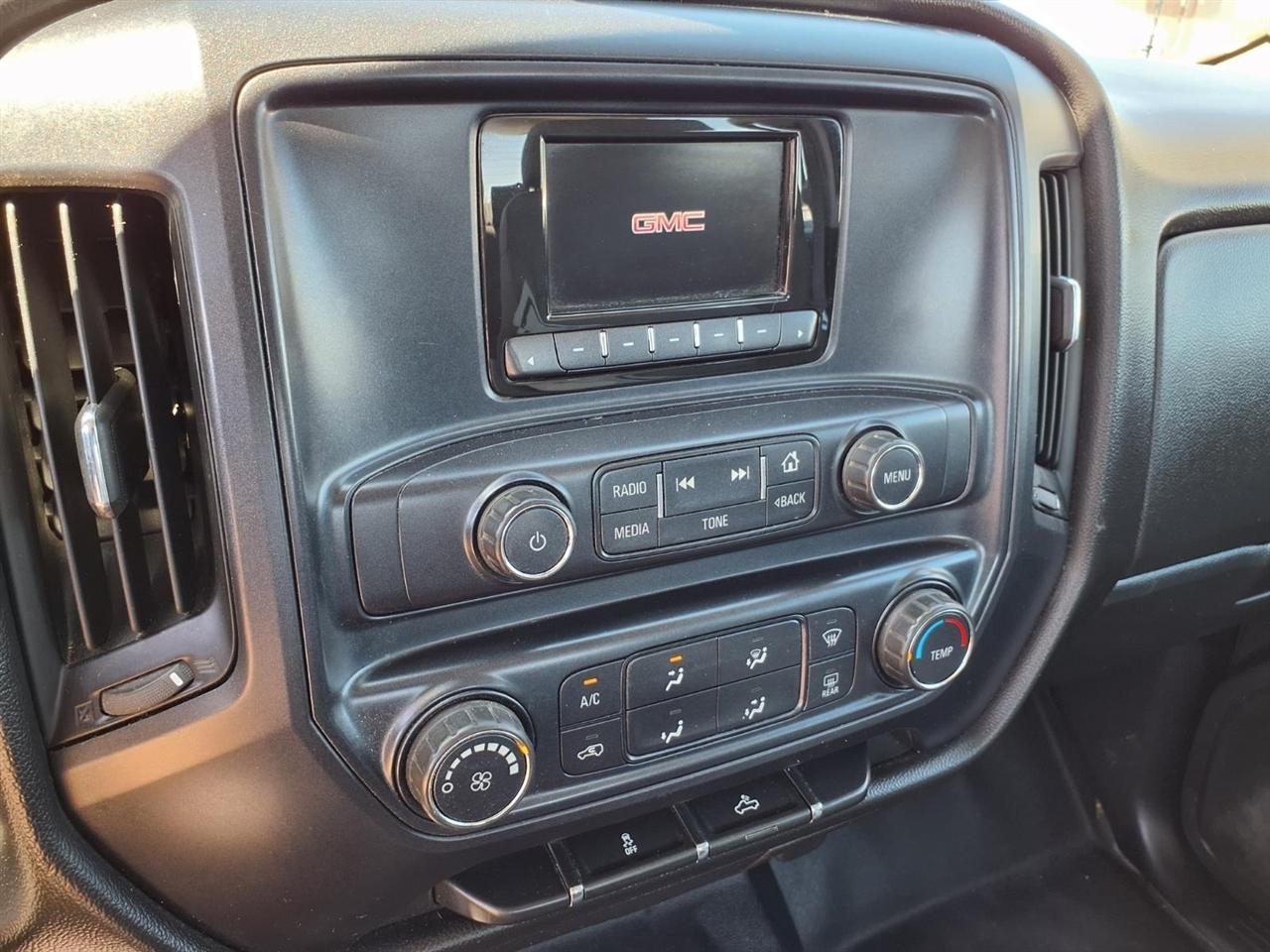 GMC Sierra 2500HD 4WD Double Cab 158.1" 2015