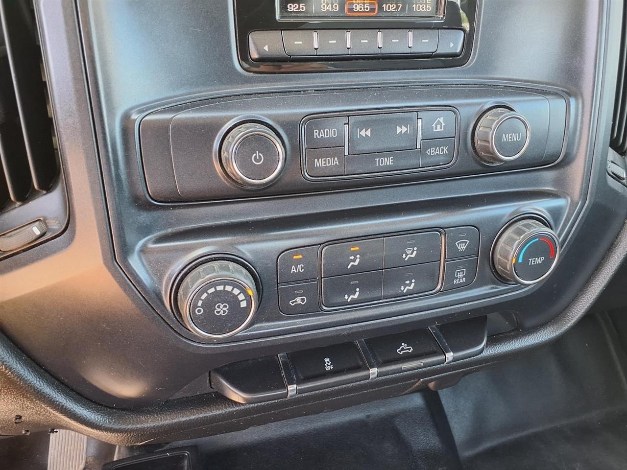 GMC Sierra 2500HD 4WD Double Cab 158.1" 2015