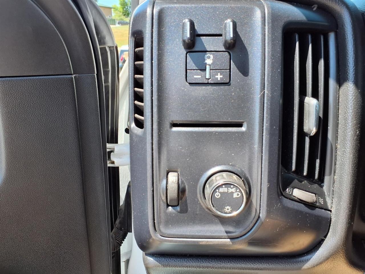 GMC Sierra 2500HD 4WD Double Cab 158.1" 2015