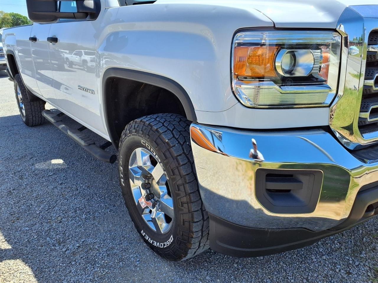 GMC Sierra 2500HD 4WD Double Cab 158.1" 2015