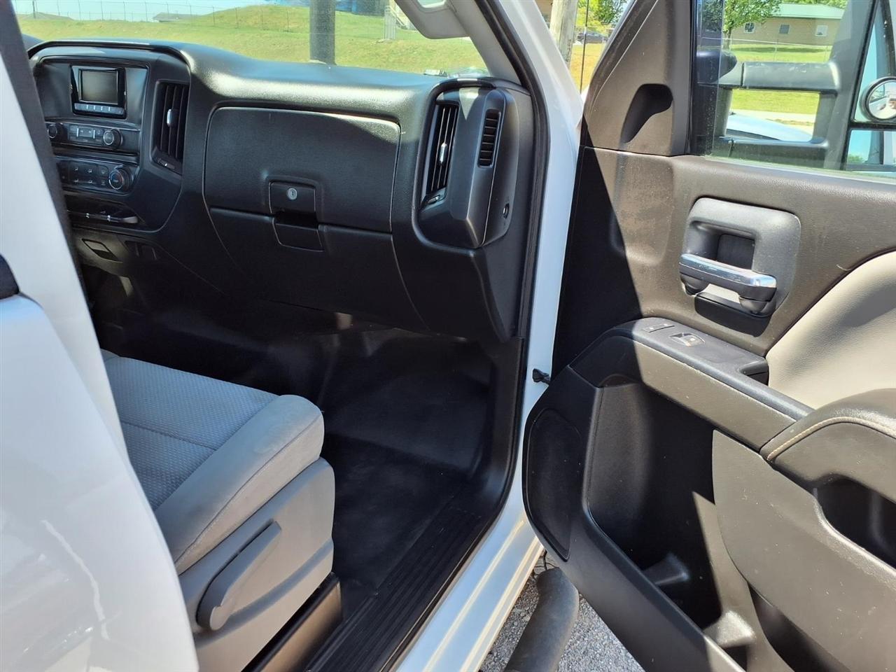 GMC Sierra 2500HD 4WD Double Cab 158.1" 2015