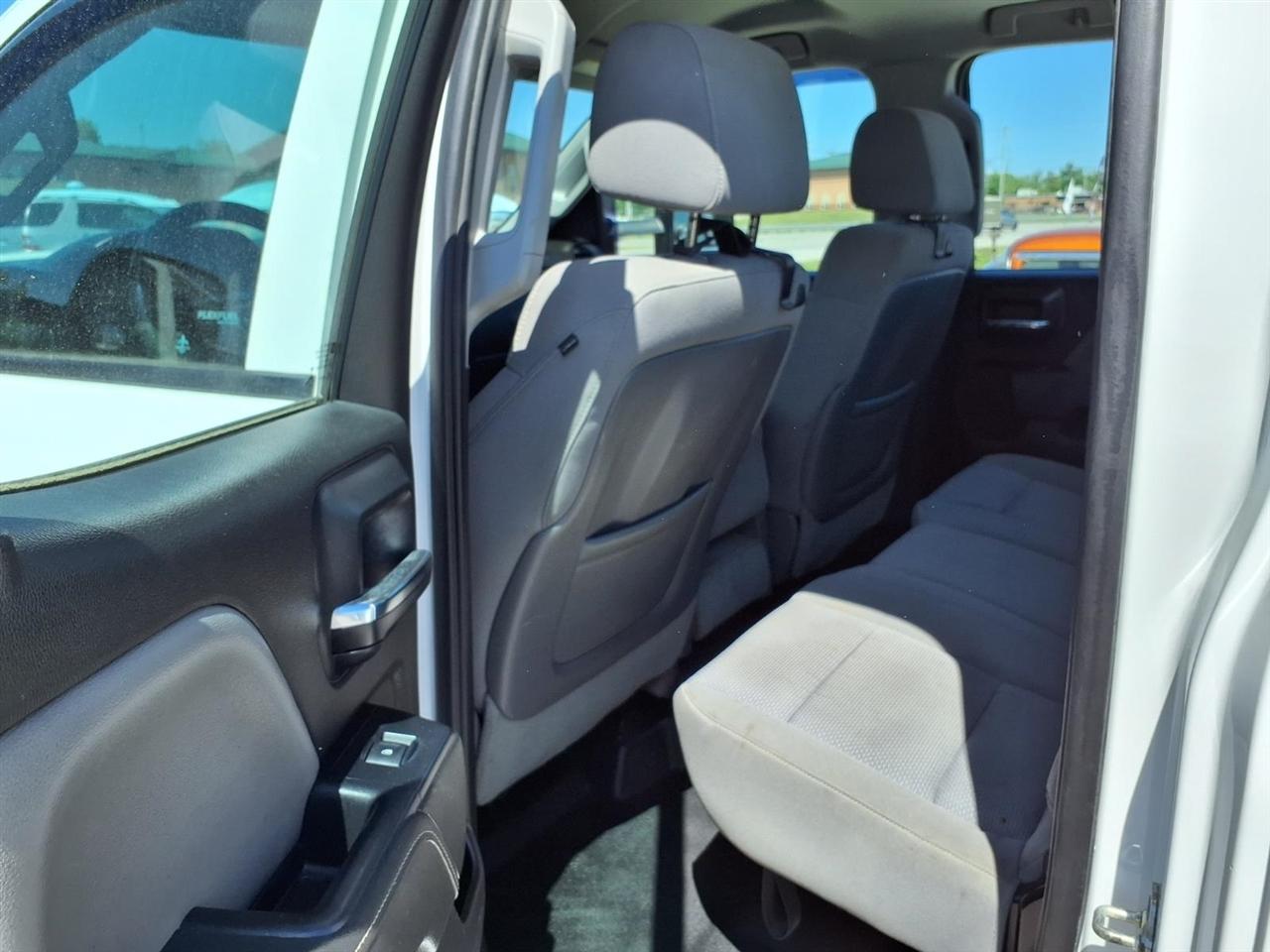 GMC Sierra 2500HD 4WD Double Cab 158.1" 2015