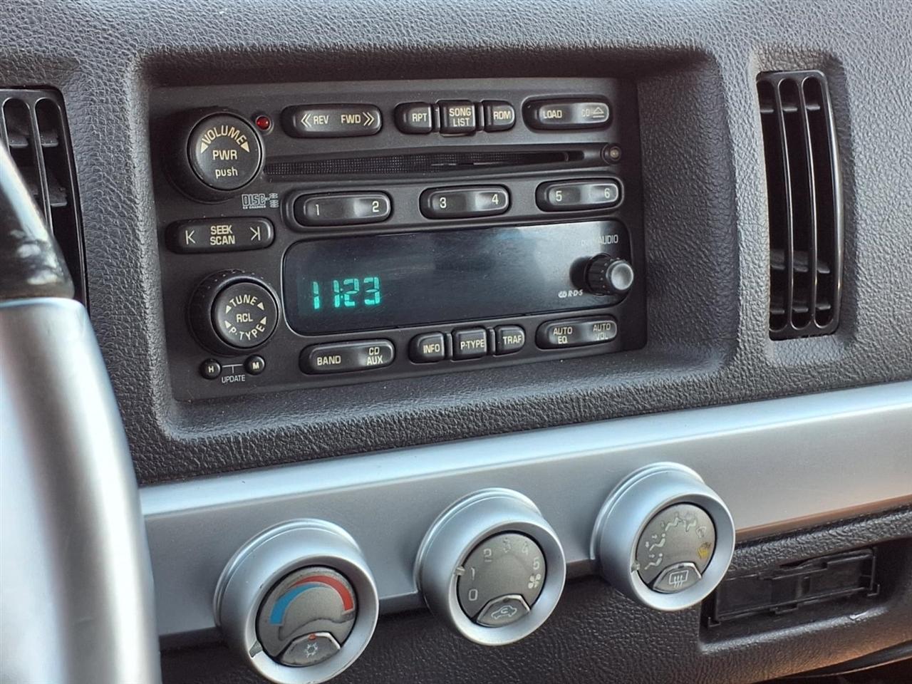 Chevrolet SSR Reg Cab 116.0" WB LS 2004