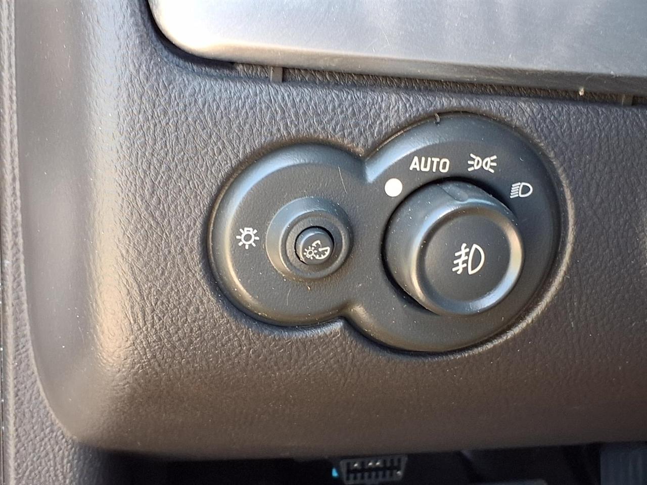 Chevrolet SSR Reg Cab 116.0" WB LS 2004