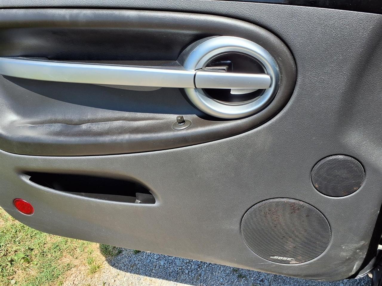 Chevrolet SSR Reg Cab 116.0" WB LS 2004