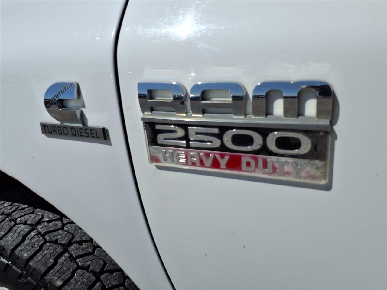 Dodge Ram 2500 4WD Quad Cab 160.5" ST 2008