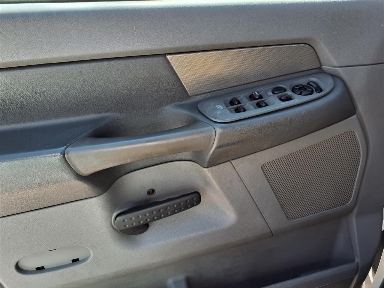 Dodge Ram 2500 4WD Quad Cab 160.5" ST 2008