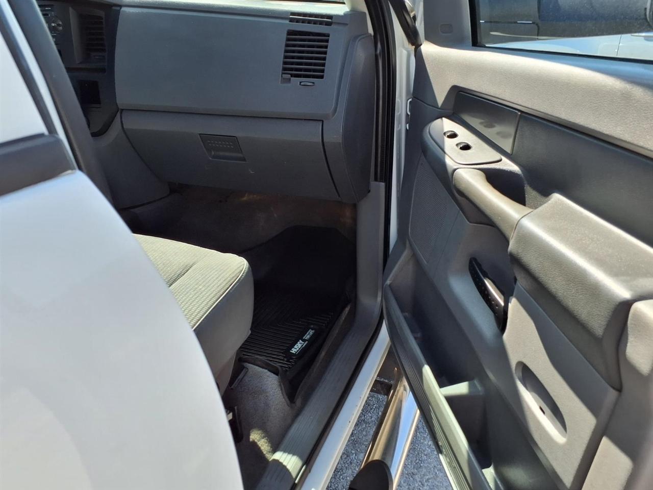 Dodge Ram 2500 4WD Quad Cab 160.5" ST 2008