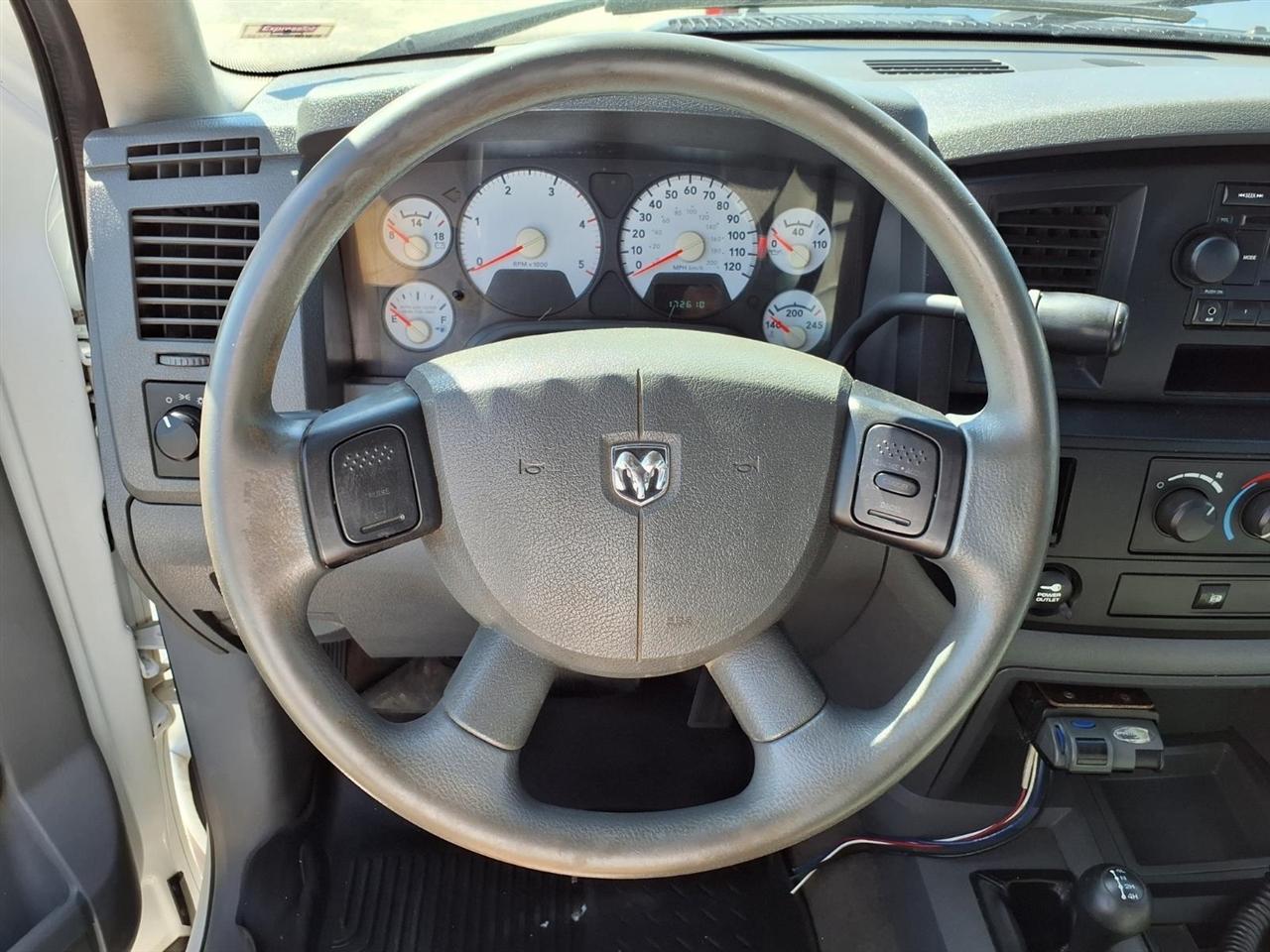 Dodge Ram 2500 4WD Quad Cab 160.5" ST 2008