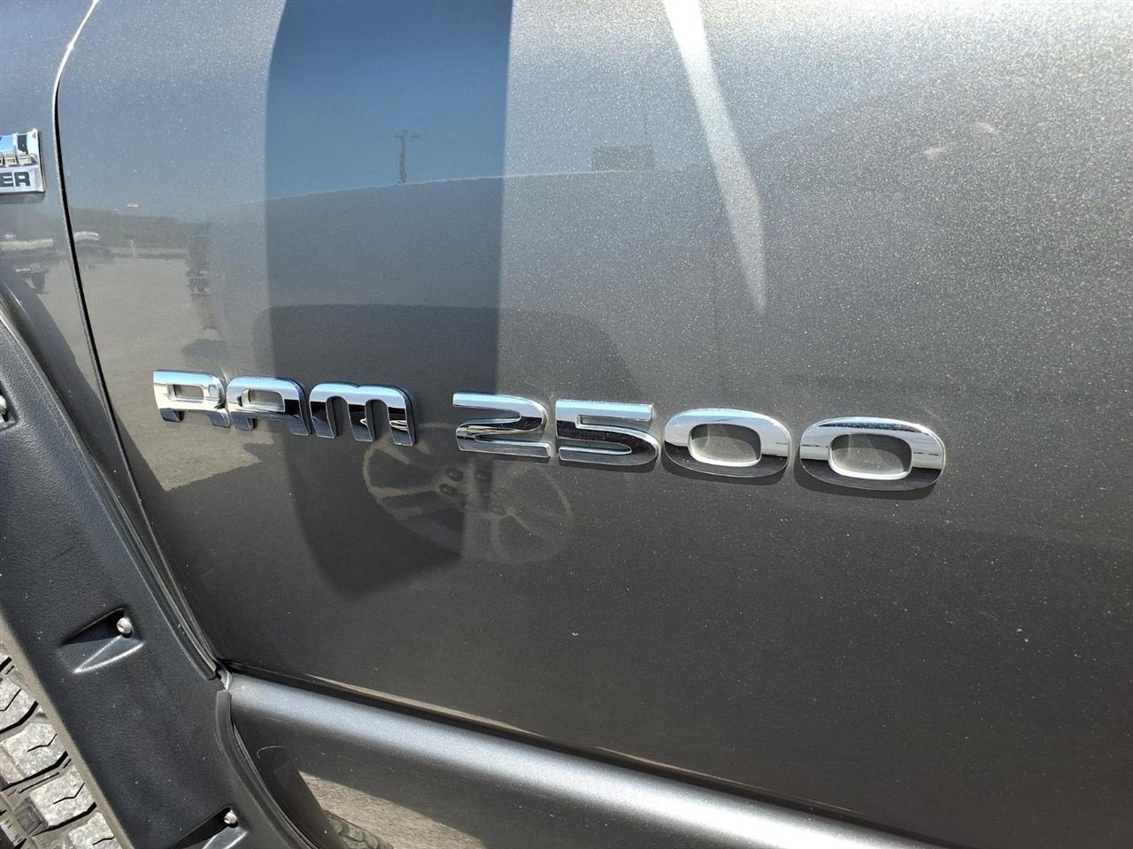 Dodge Ram 2500 4dr Mega Cab 160.5" WB 4WD Laramie 2006