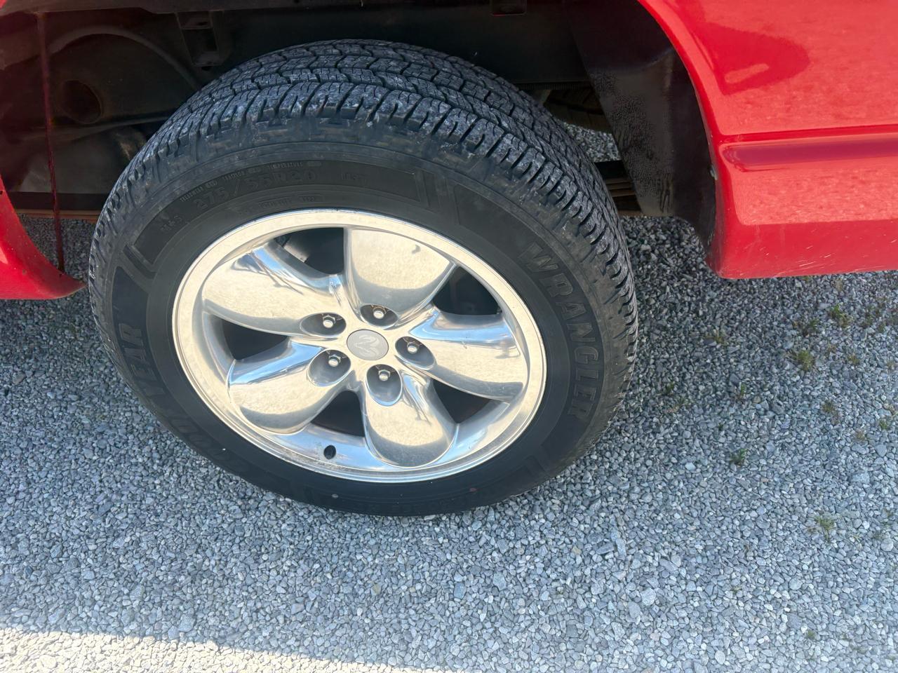 Dodge Ram 1500 4dr Quad Cab 140" WB 2002