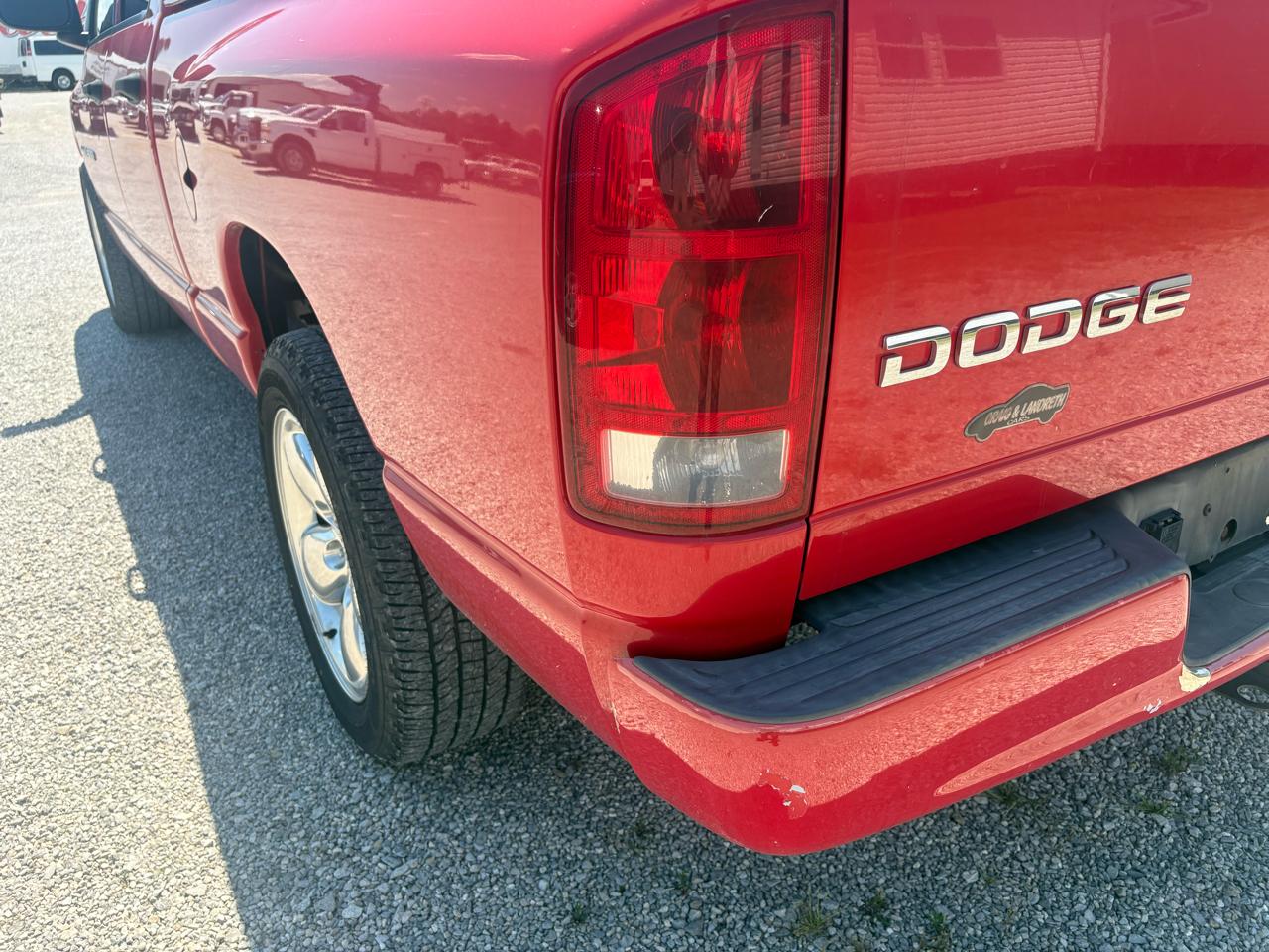 Dodge Ram 1500 4dr Quad Cab 140" WB 2002