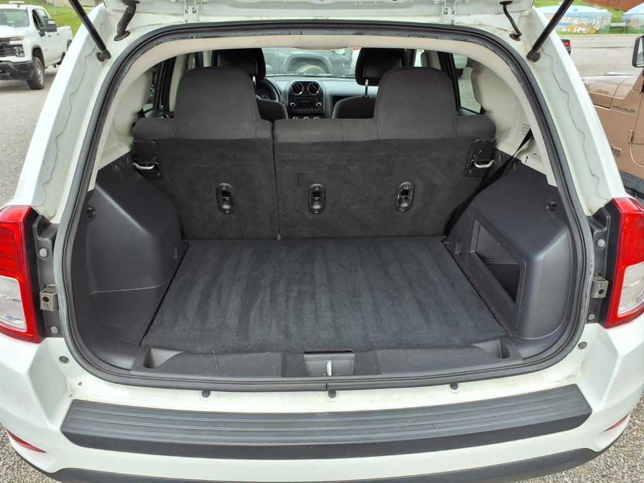 Jeep Compass 4WD 4dr Sport 2012