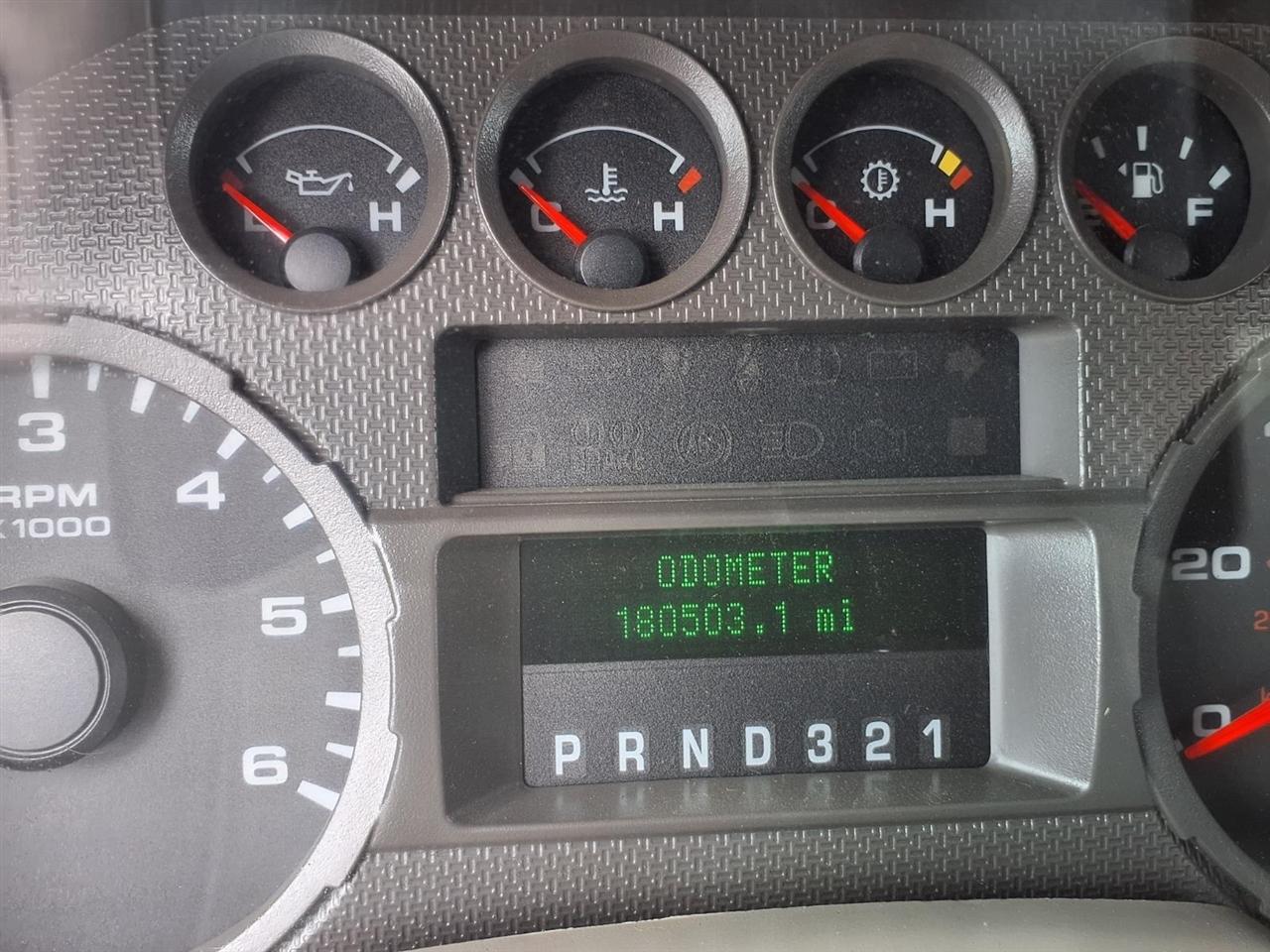 Ford Super Duty F-350 SRW 4WD Reg Cab 137" XLT 2010