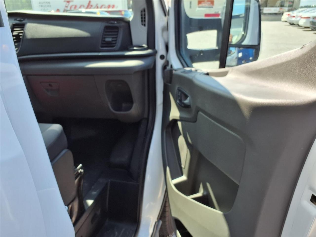 Ford Transit Chassis T-350 RWD DRW 138" WB 9950 GVWR 2020