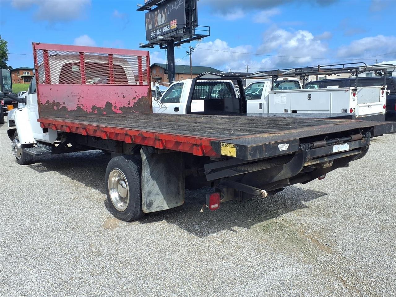 Chevrolet CC5500 Regular Cab 2WD 2005