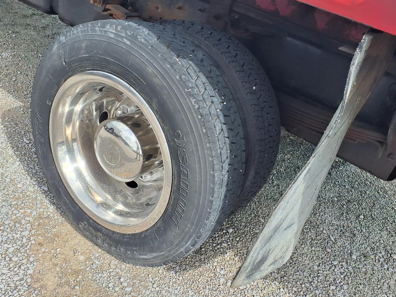 Chevrolet CC5500 Regular Cab 2WD 2005