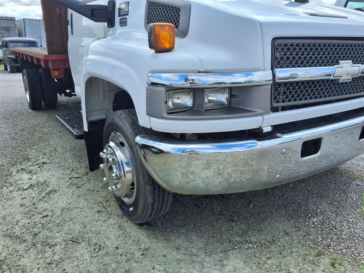 Chevrolet CC5500 Regular Cab 2WD 2005