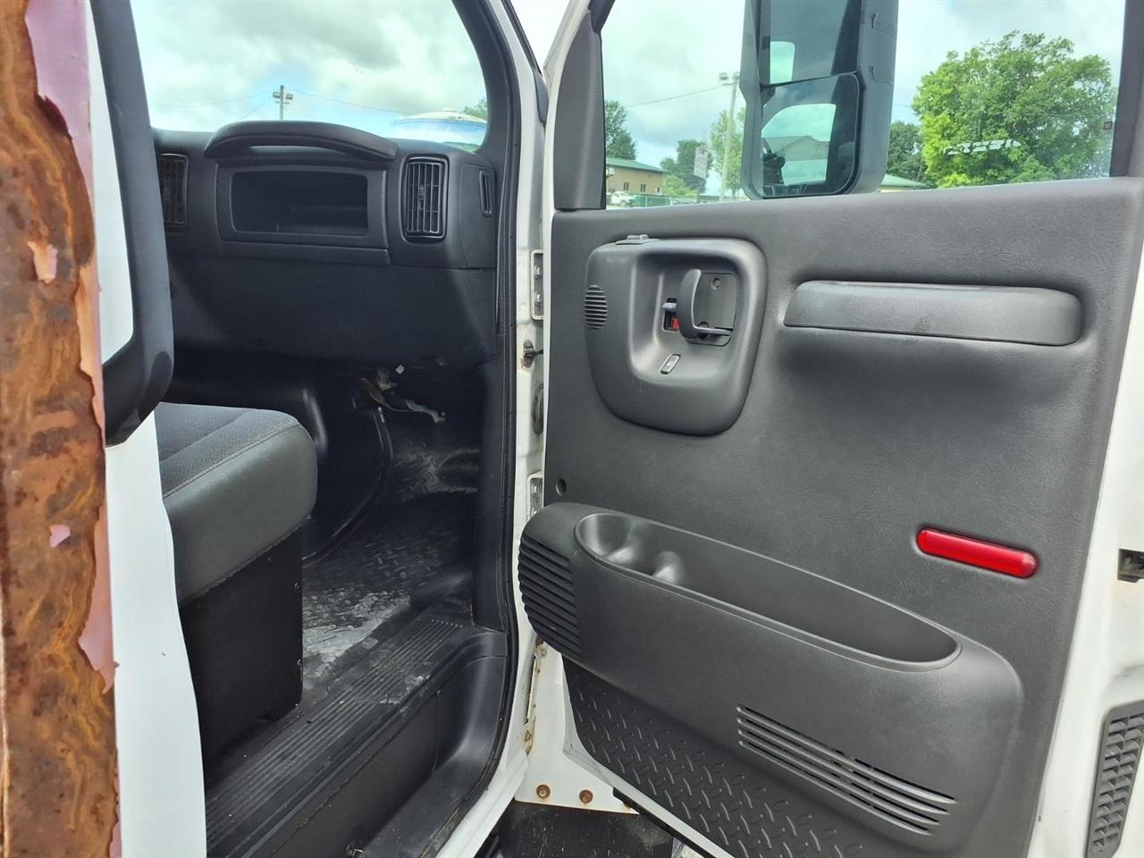 Chevrolet CC5500 Regular Cab 2WD 2005