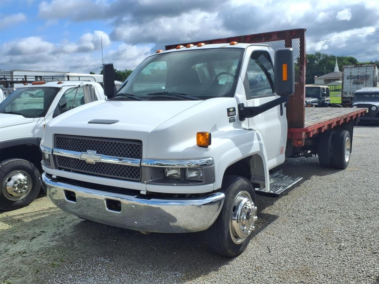 2005 Chevrolet CC5500 Regular Cab 2WD