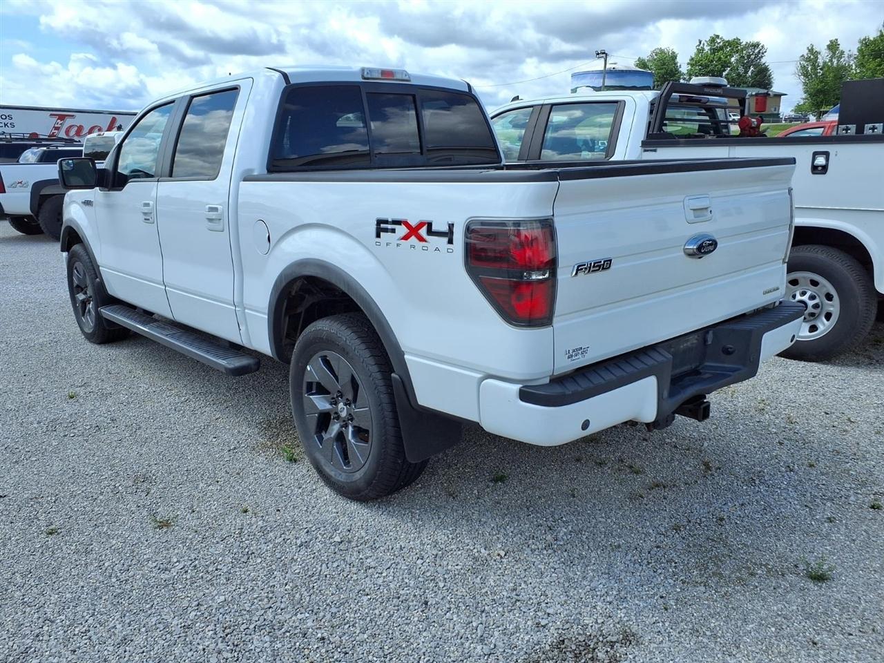 Ford F-150 4WD SuperCrew 145" Platinum 2011