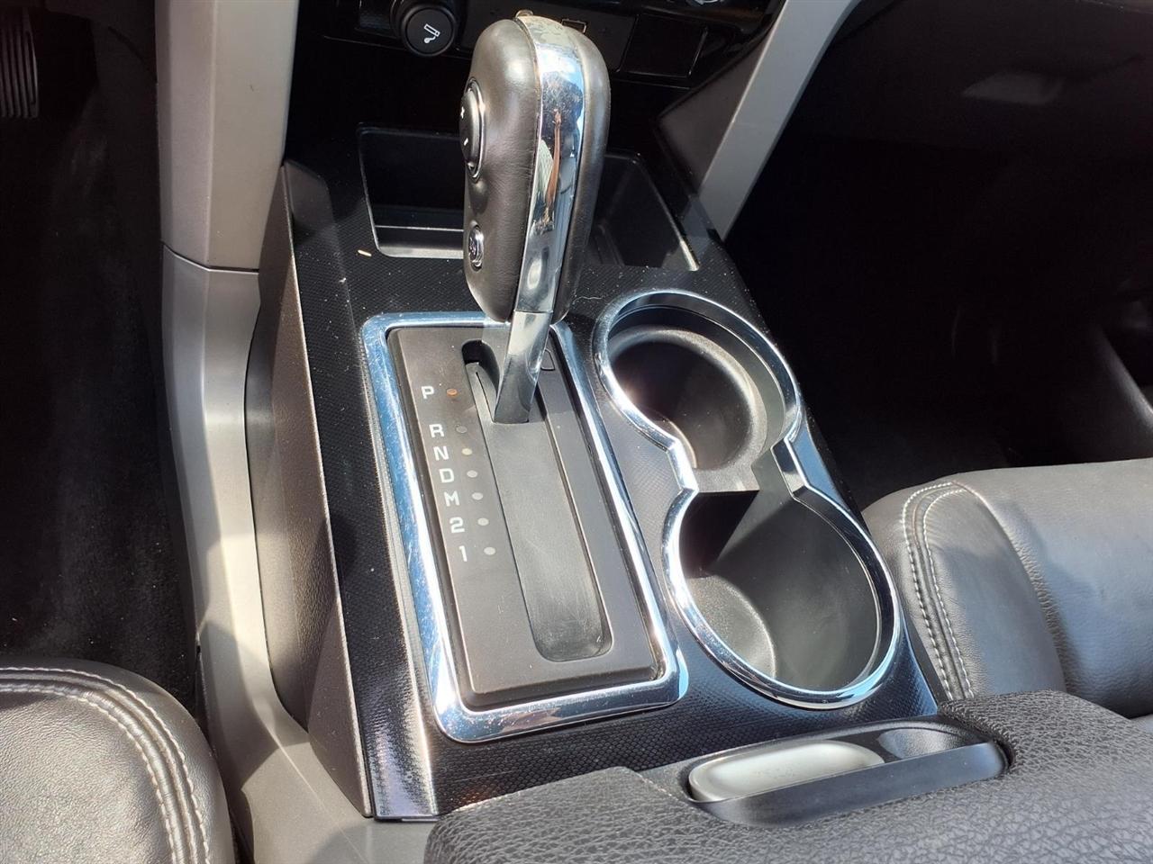 Ford F-150 4WD SuperCrew 145" Platinum 2011