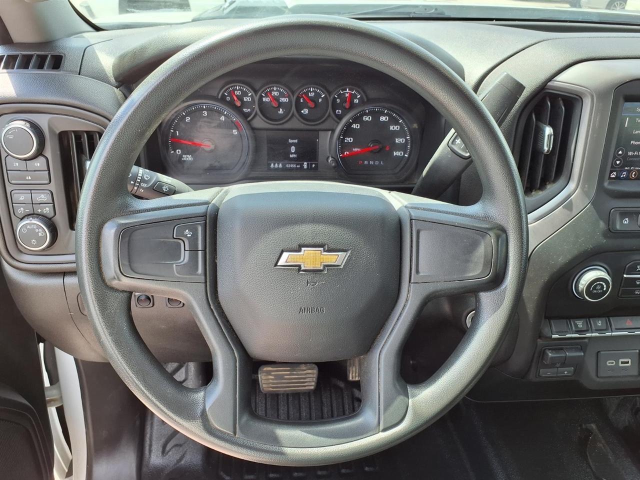 Chevrolet Silverado 3500HD 4WD Crew Cab 172" Work Truck 2024