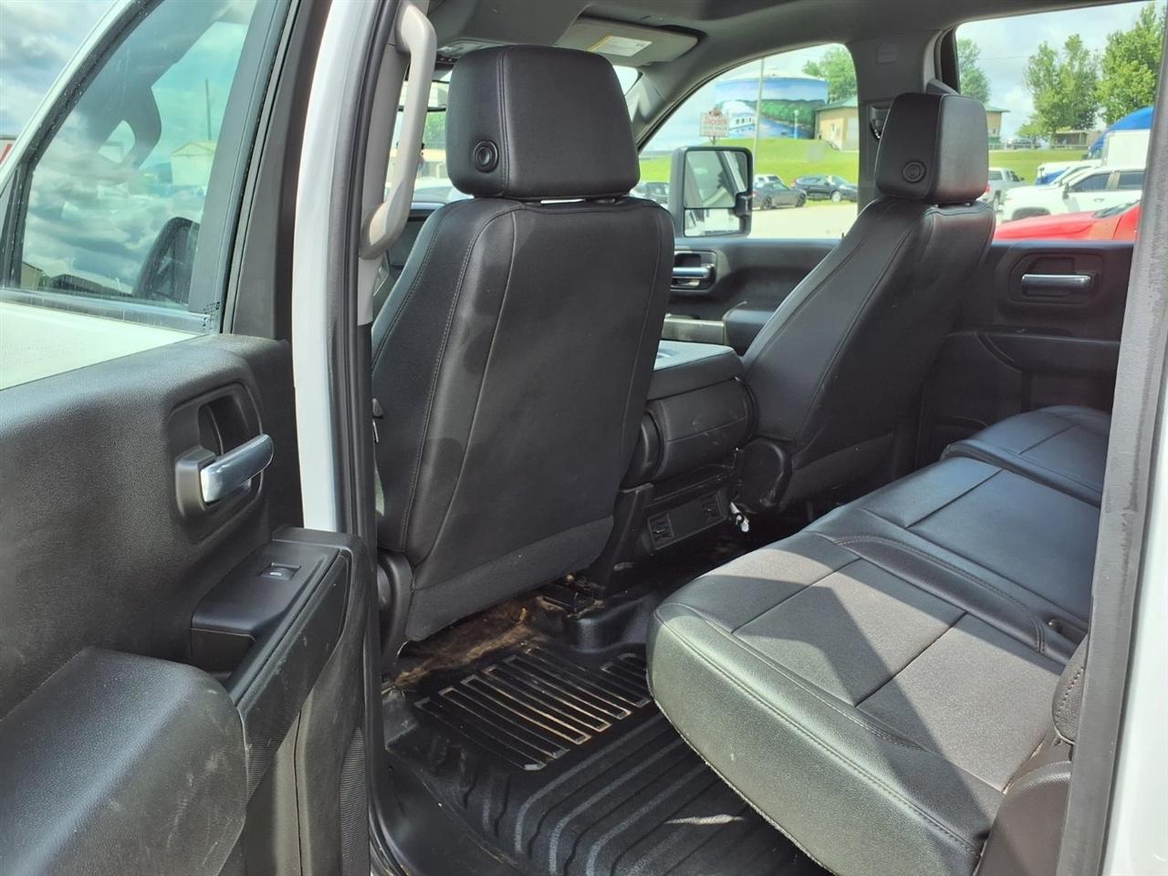 Chevrolet Silverado 3500HD 4WD Crew Cab 172" Work Truck 2024