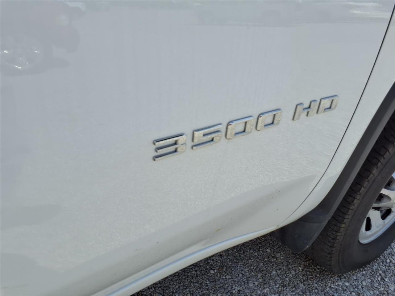 Chevrolet Silverado 3500HD 4WD Crew Cab 172" Work Truck 2024