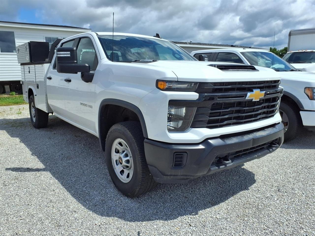 Chevrolet Silverado 3500HD 4WD Crew Cab 172" Work Truck 2024