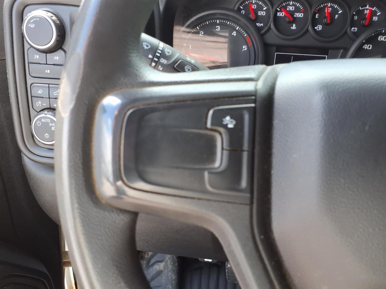 Chevrolet Silverado 3500HD 4WD Crew Cab 172" Work Truck 2024