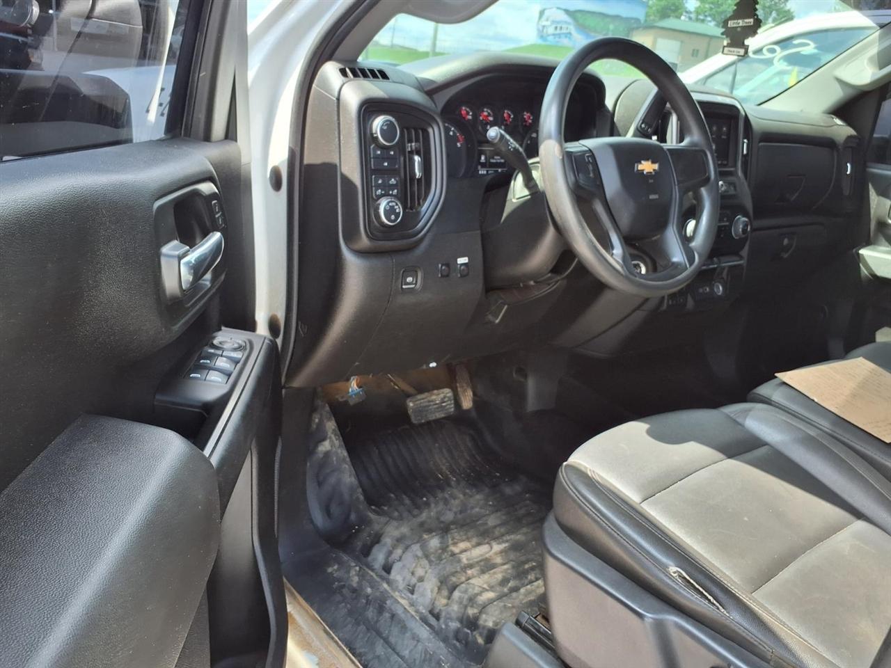 Chevrolet Silverado 3500HD 4WD Crew Cab 172" Work Truck 2024