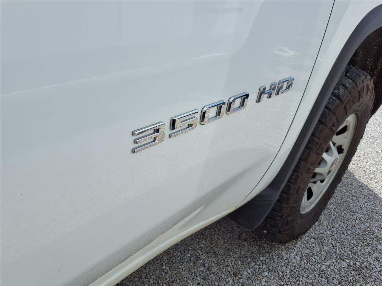 Chevrolet Silverado 3500HD 4WD Crew Cab 172" Work Truck 2024