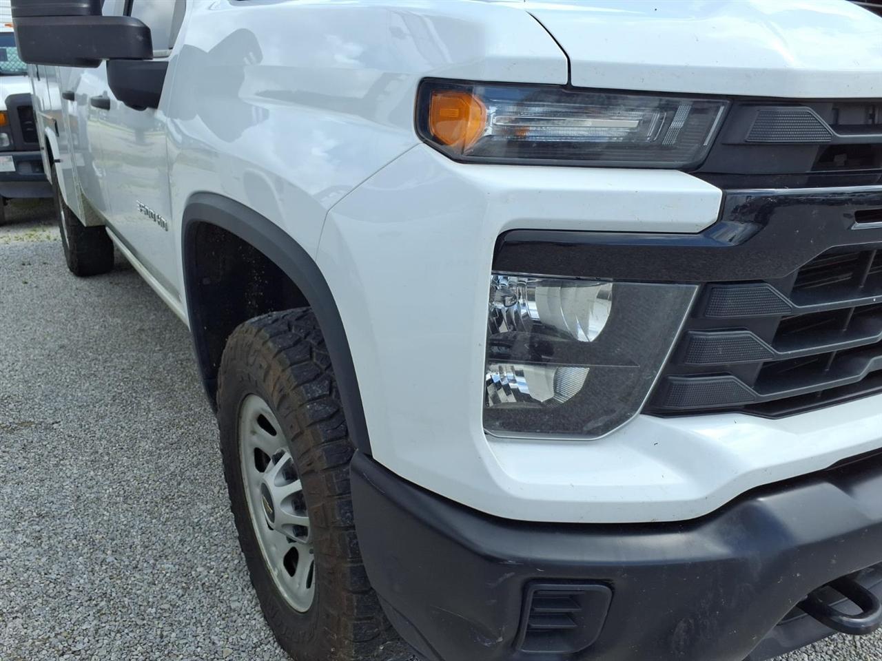 Chevrolet Silverado 3500HD 4WD Crew Cab 172" Work Truck 2024