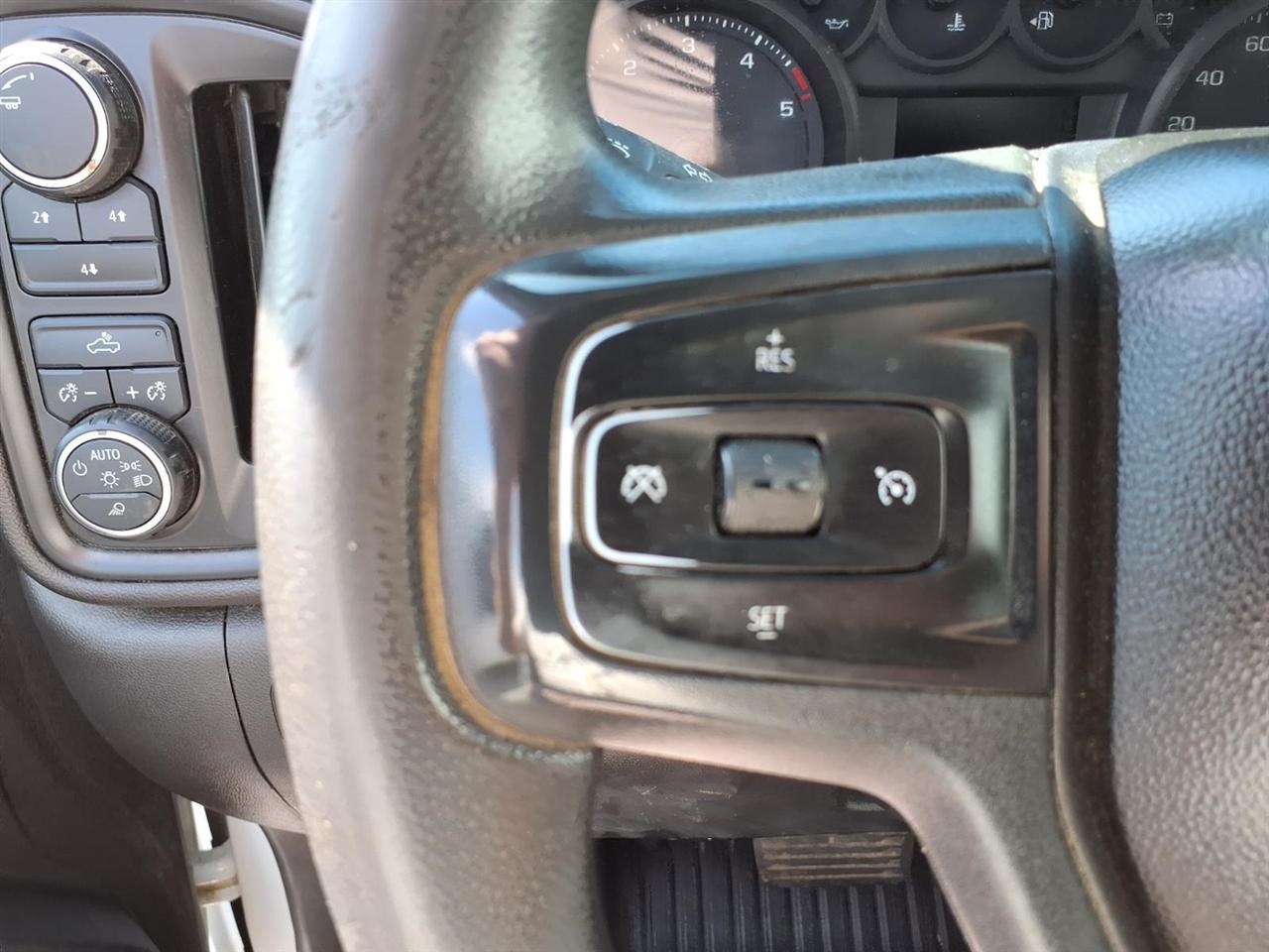 Chevrolet Silverado 3500HD 4WD Crew Cab 172" Work Truck 2022