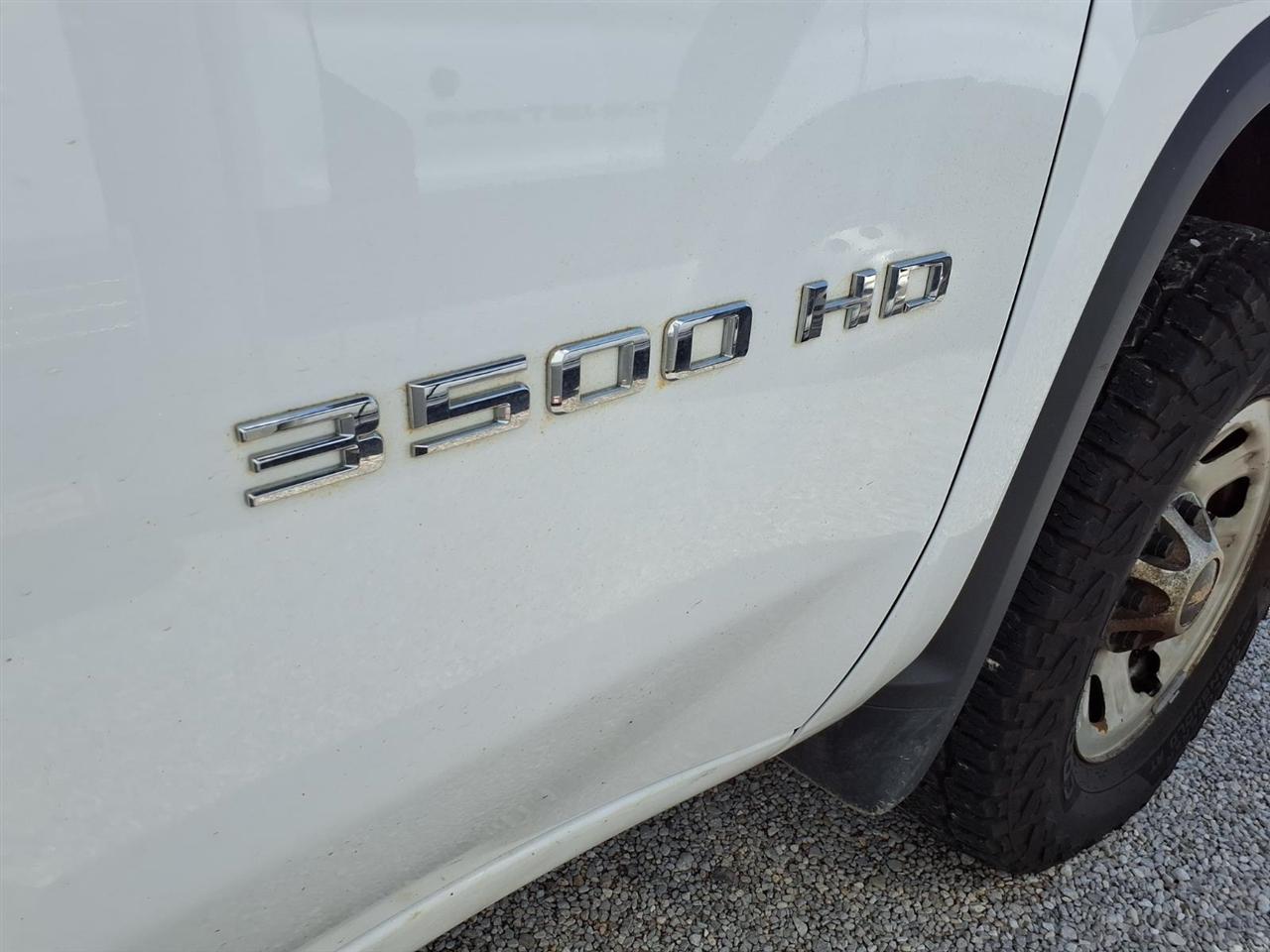 Chevrolet Silverado 3500HD 4WD Crew Cab 172" Work Truck 2022