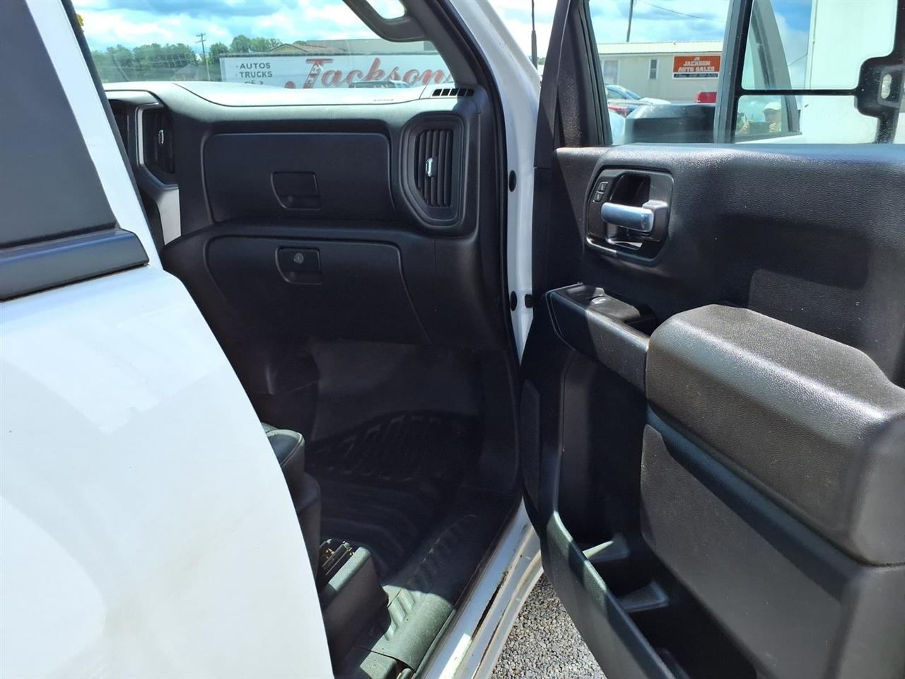 Chevrolet Silverado 3500HD 4WD Crew Cab 172" Work Truck 2022