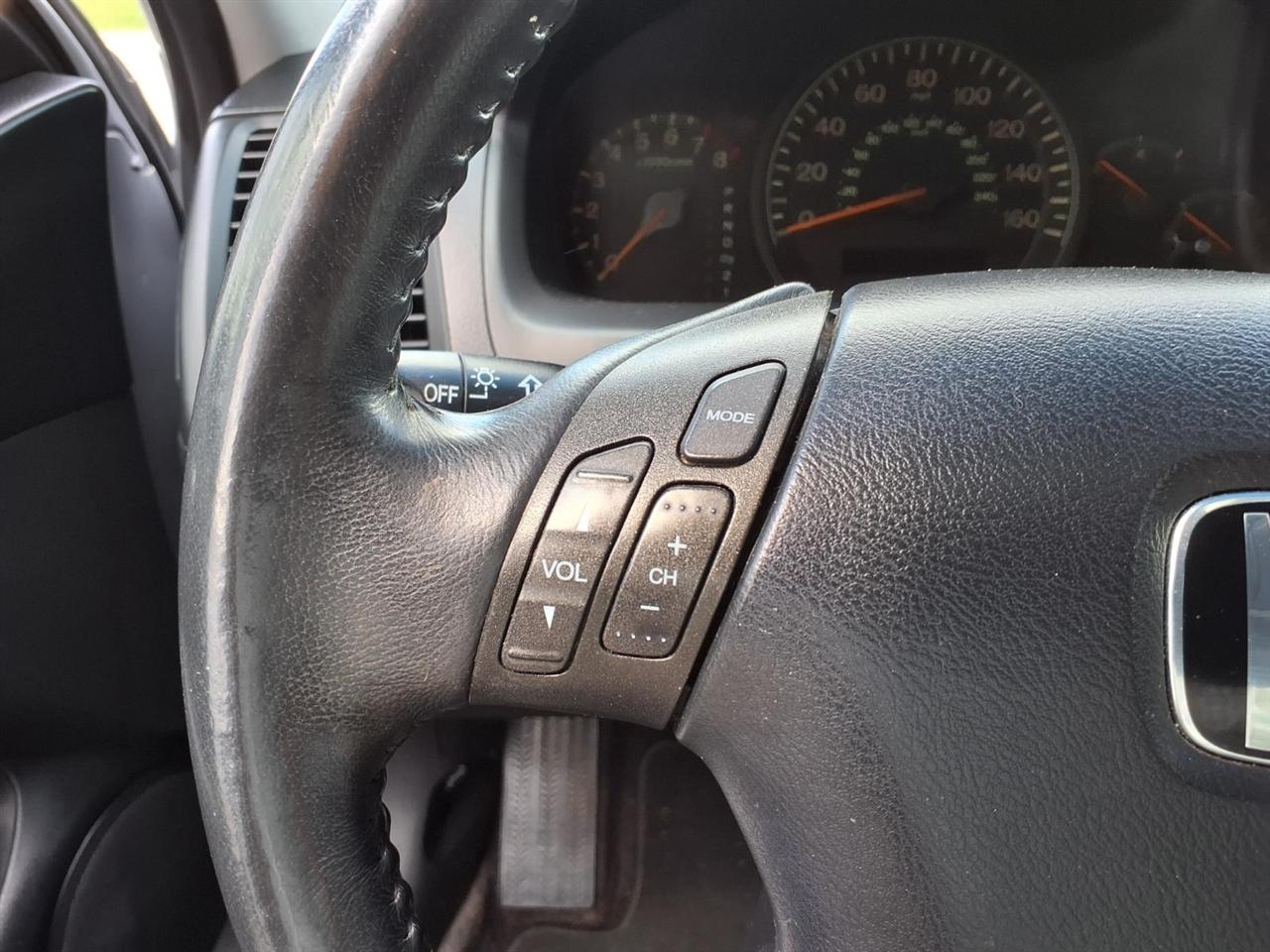Honda Accord Sdn EX-L V6 AT 2005