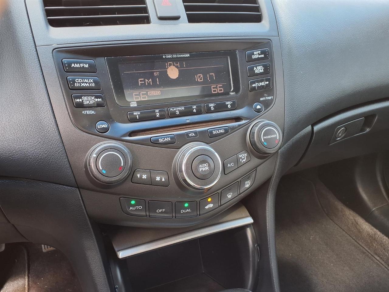 Honda Accord Sdn EX-L V6 AT 2005