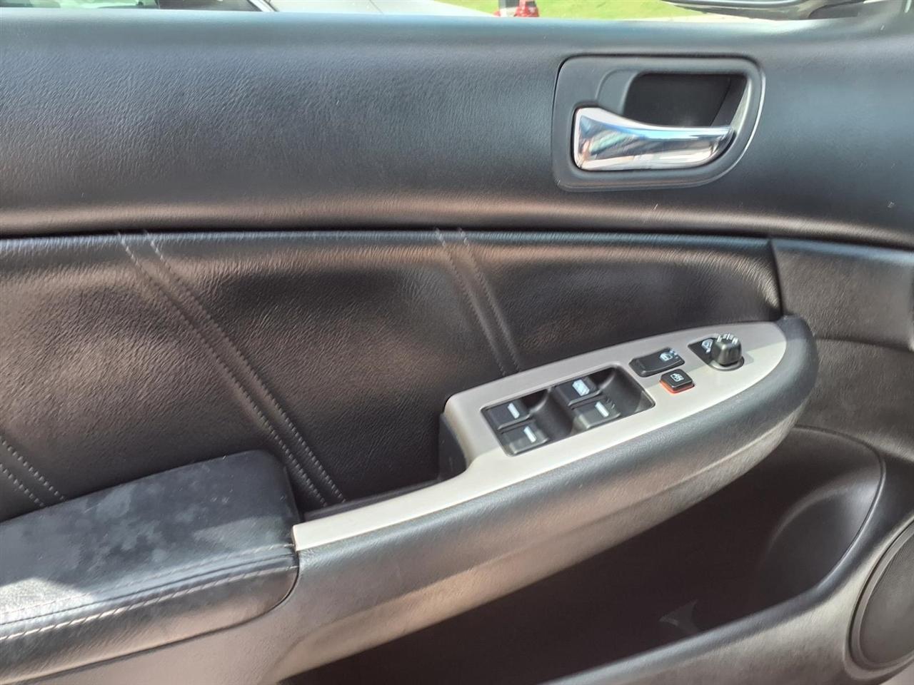 Honda Accord Sdn EX-L V6 AT 2005