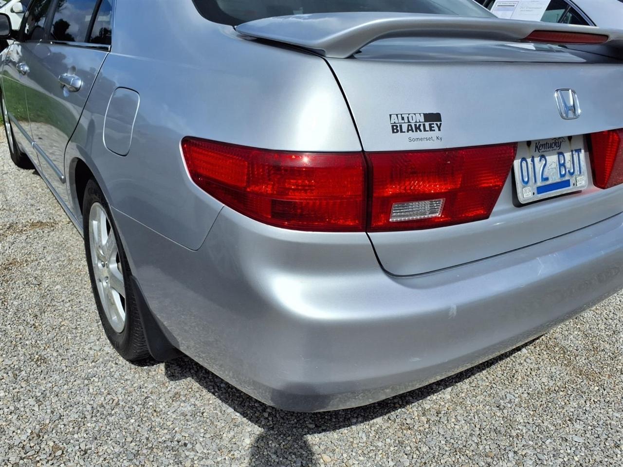 Honda Accord Sdn EX-L V6 AT 2005