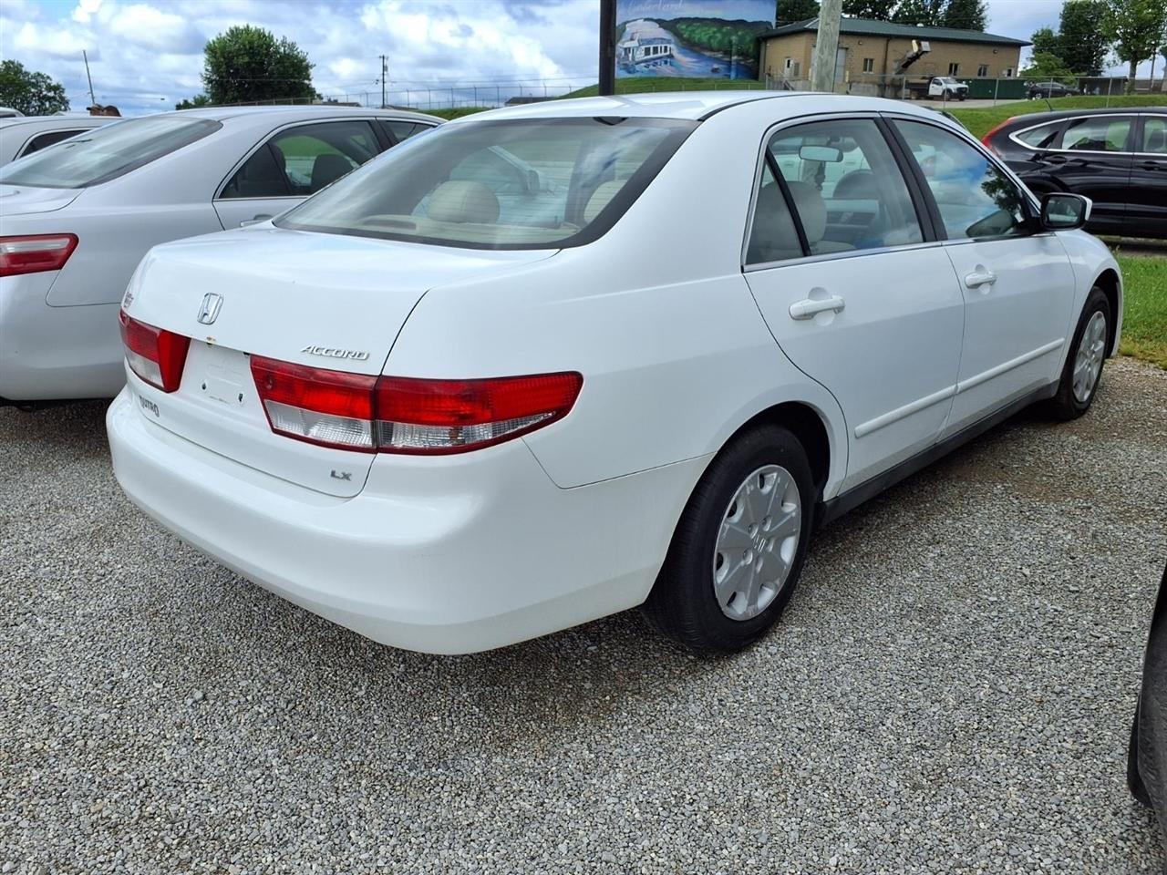 Honda Accord Sdn LX Auto 2004