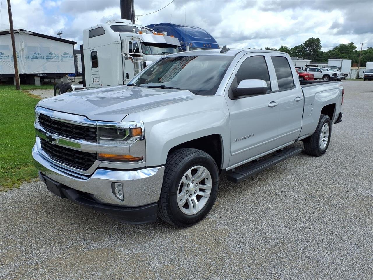 2016 Chevrolet Silverado 1500 4WD Double Cab 143.5" LT w/1LT
