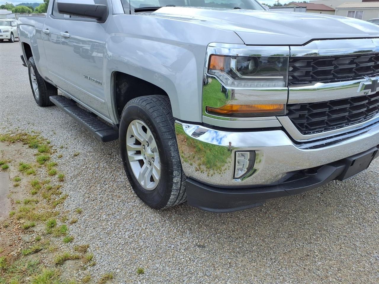 Chevrolet Silverado 1500 4WD Double Cab 143.5" LT w/1LT 2016