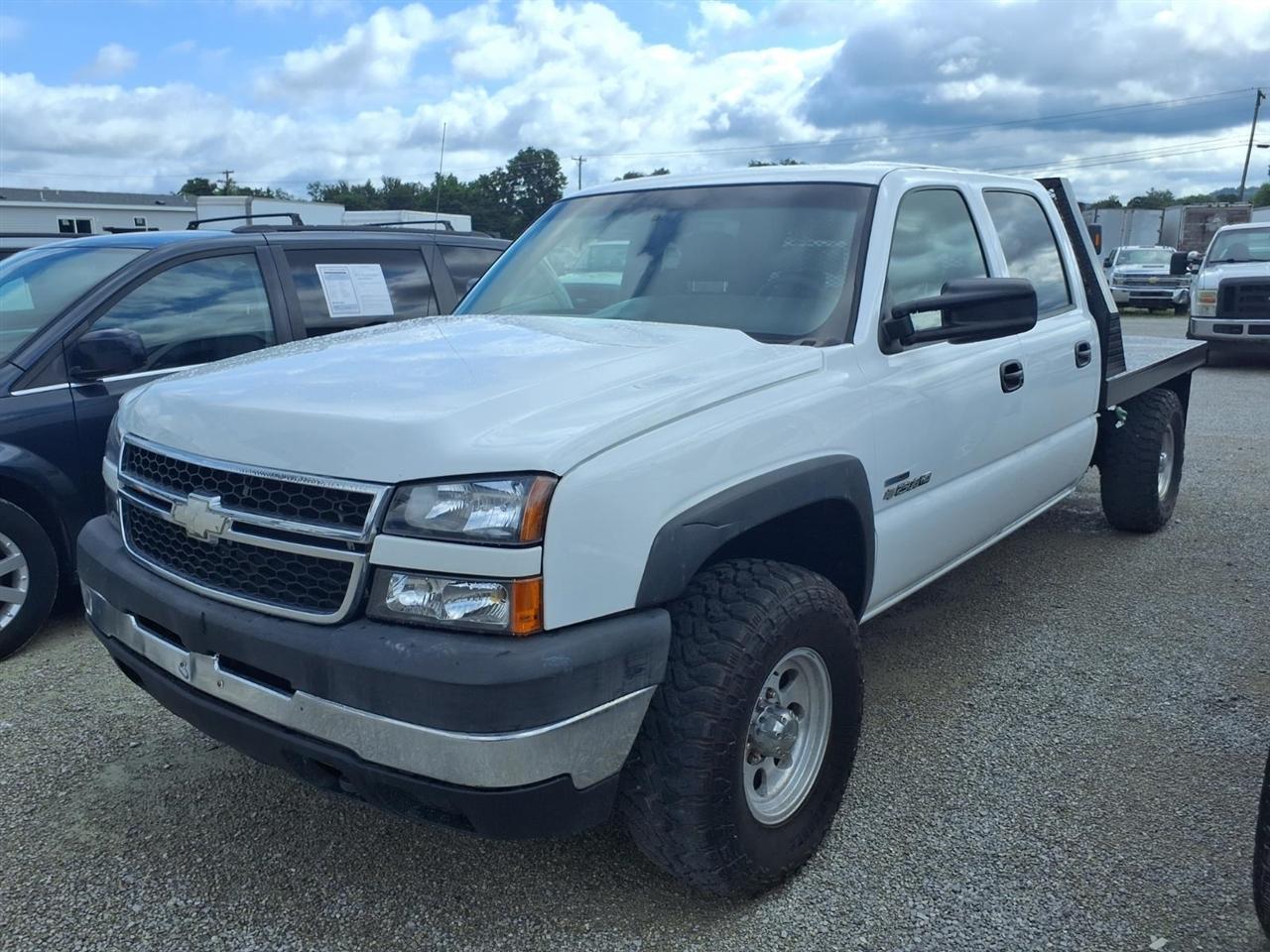 2007 Chevrolet Silverado 2500HD Classic 4WD Crew Cab 167" Work Truck