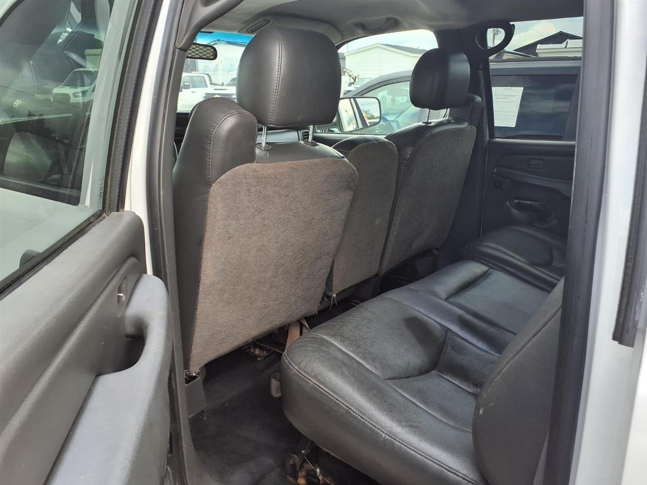 Chevrolet Silverado 2500HD Classic 4WD Crew Cab 167" Work Truck 2007