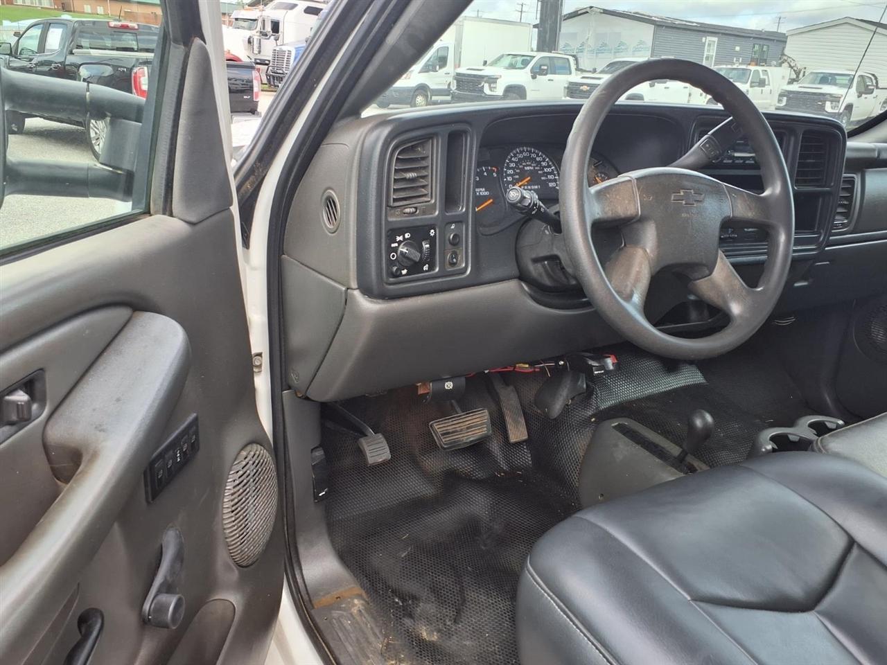 Chevrolet Silverado 2500HD Classic 4WD Crew Cab 167" Work Truck 2007