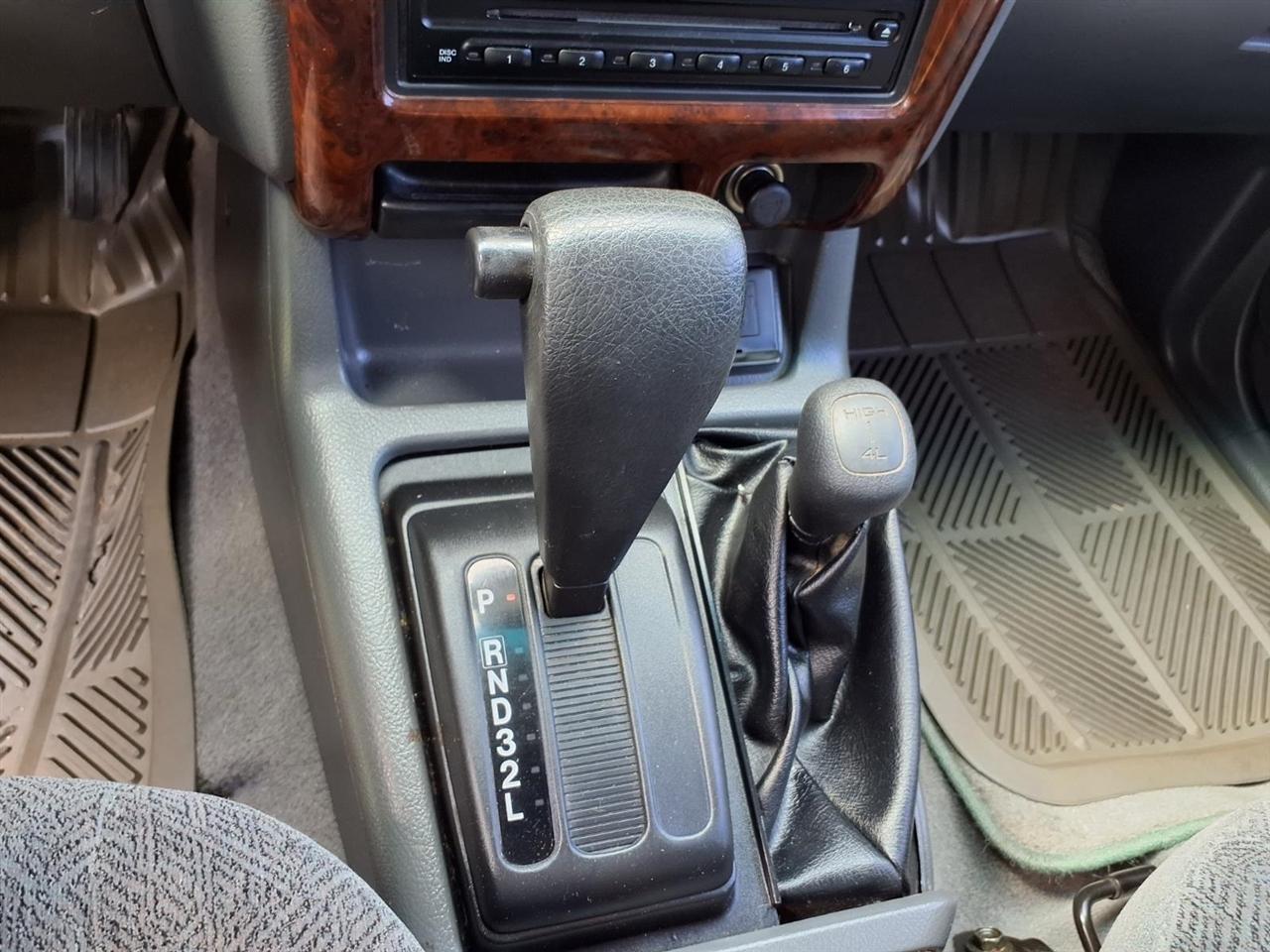 Honda Passport 4WD EX Auto w/Luxury Pkg 2000